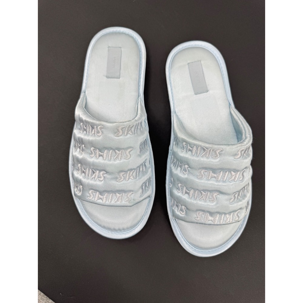 Skims Slippers Size 39 US 8.5 Light Blue Embroidered Logo Quilted Satin Slides